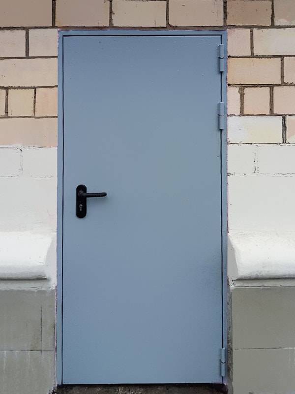 Однопольная дверь для подвала Однопольная дверь для подвала