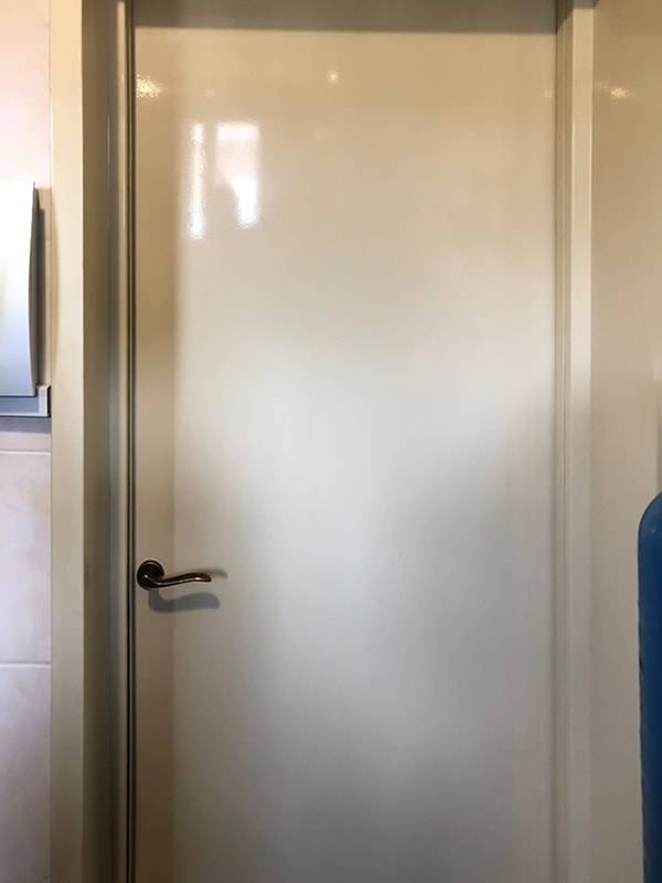 Внутренняя сторона двери