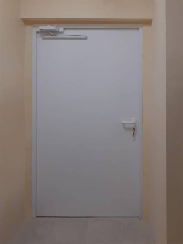 Внутренняя сторона двери (ул. 3-я Черепковская) Внутренняя сторона двери (ул. 3-я Черепковская)